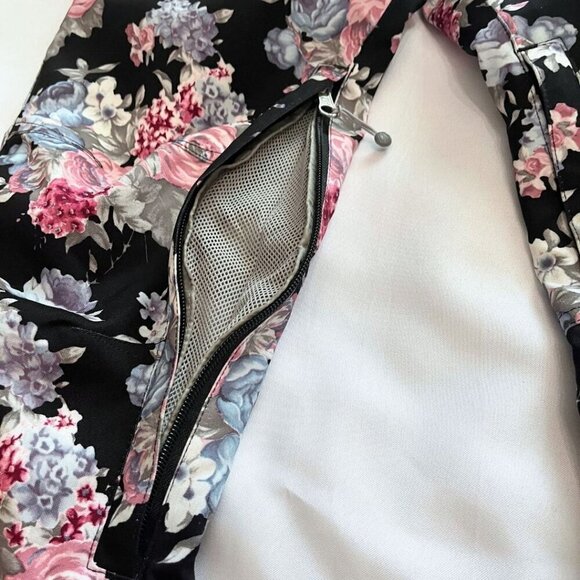 BETTY RIDES BLACK PINK FLORAL FLARED SNOWBOARD WINTER PANTS - S - Picture 13 of 16